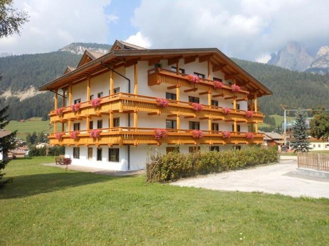 Residence Dolomia Pozza di Fassa Extérieur photo