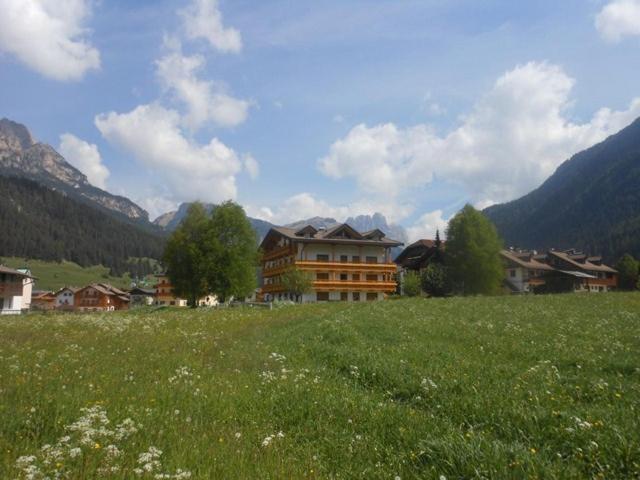 Residence Dolomia Pozza di Fassa Extérieur photo