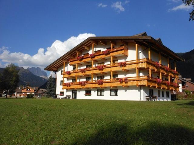 Residence Dolomia Pozza di Fassa Extérieur photo